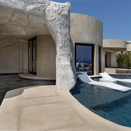Senses Luxury Fira (Santorini)