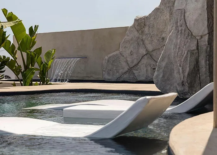 Senses Luxury * Fira (Santorini)