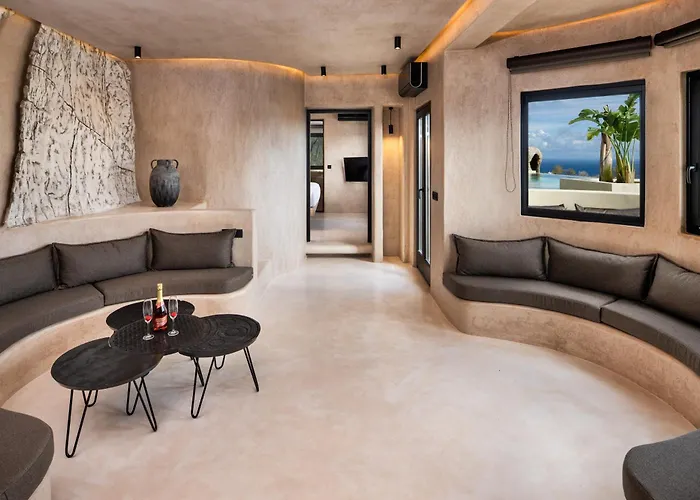 Senses Luxury Fira (Santorini)